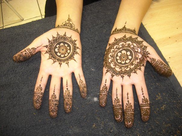 12134 232702331116 678046116 4688187 5810506 n - Mehndi of the day ~*26th july 2012*~