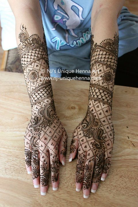 36949 10150251907975121 506365120 13865241 6726036 n - Mehndi of the day 23rd May 2012