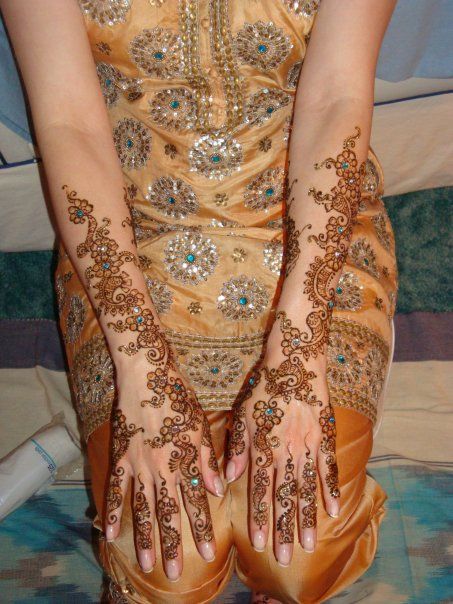 5860 114712131238 506836238 2410984 6029411 n - Mehndi of the day *~26th May 2012~*