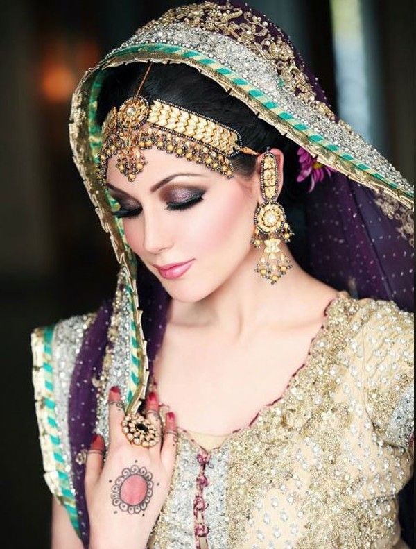 Latest Fashion Dresses  - Bridal makeup of the day *.*30th sep 2012*.*