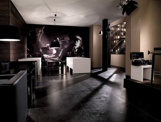 trendy_774_black_floor_tiles_to_the_living_room_a_modern_glossy.jpg