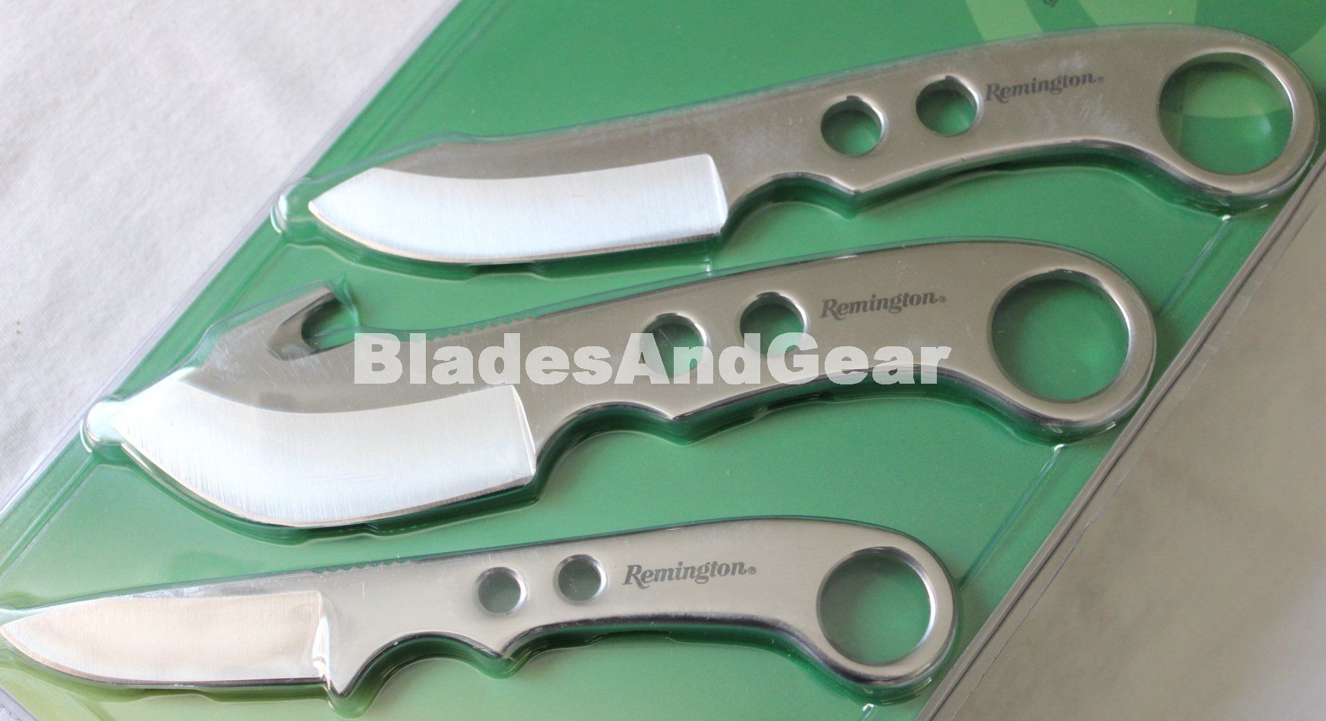 Remington 3 Piece Set of Knives Big Game Guthook Skinner Caping Knife